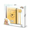 Karactermania Disney - Winnie L'ourson - Heady - Gift Box - Notebook + Stylo -Magasin De Jouets disney winnie l ourson heady gift box notebook stylo