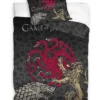 Game Of Thrones -parure De Lit 140x200cm + Coussin 60x70cm 100% Cotton 1 Game Of Thrones -parure De Lit 140x200cm + Coussin 60x70cm 100% Cotton -Magasin De Jouets game of thrones parure de lit 140x200cm coussin 60x70cm 100 cotton