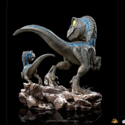 Jurassic World Le Monde D'après Figurine Mini Co. Pvc Blue And Beta 13 Cm -Magasin De Jouets jurassic world le monde d apres figurine mini co pvc blue and beta 13 cm 6295d61e6e1d1