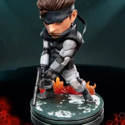 First 4 Figures Metal Gear Solid Figurine Superdeformed Snake - 20 Cm