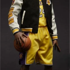 Nba Collection Figurine Real Masterpiece 1/6 Kobe Bryant (black Mamba) 33 Cm