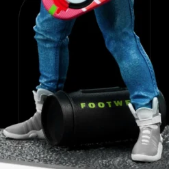Retour Vers Le Futur Ii Statuette 1/10 Art Scale Marty Mcfly 22 Cm -Magasin De Jouets retour vers le futur ii statuette 110 art scale marty mcfly 22 cm 616181f126165