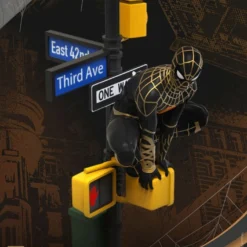 BEAST KINGDOM Spider-man: No Way Home Diorama Pvc D-stage Spider-man Black And Gold Suit Closed Box Version 25 Cm -Magasin De Jouets spider man no way home diorama pvc d stage spider man black and gold suit closed box version 25 cm 6368077ac386a