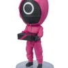 Squid Game Figurine Figuarts Mini Masked Worker 9 Cm -Magasin De Jouets squid game figurine figuarts mini masked worker 9 cm