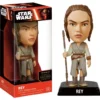 FUNKO Star Wars 7 - Wacky Wobbler - Rey - 16cm -Magasin De Jouets star wars 7 wacky wobbler rey 16cm