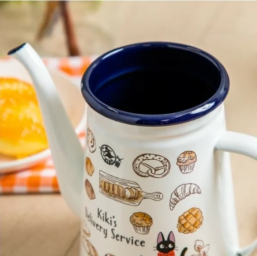 Studio Ghibli - Kiki La Petite Sorcière - Théière émail 1.1l -Magasin De Jouets studio ghibli kiki la petite sorciere theiere email 11l 63ec4abd6ba3a