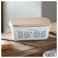 Studio Ghibli - Mon Voisin Totoro - Beurrier En Email 158x105x74mm -Magasin De Jouets studio ghibli mon voisin totoro beurrier en email 158x105x74mm 63ec4ac0f1f95